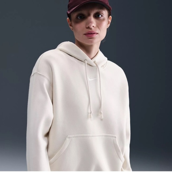 Nike Tops - Nike Fleece Oversized Hoodie Size Xs Cream Color
